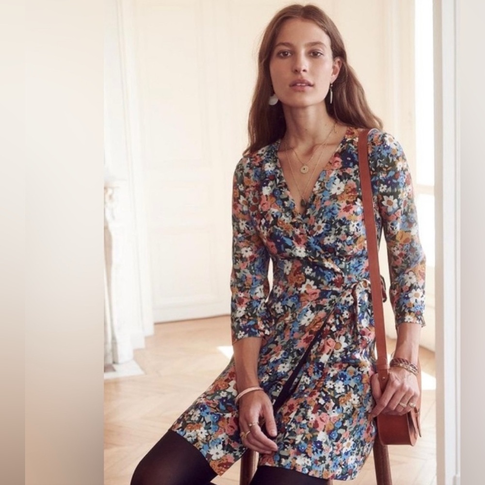 Sézane Floral V-Neck Dress